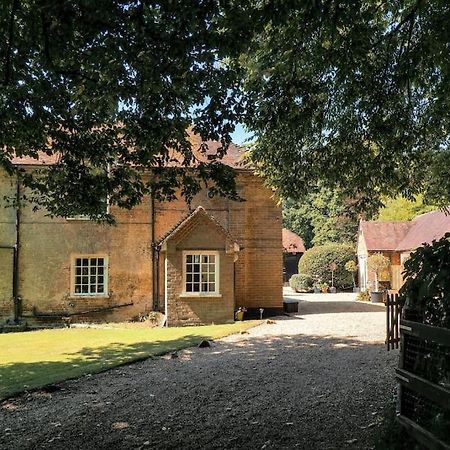 Landford'S Cottage, Your Retreat! ภายนอก รูปภาพ